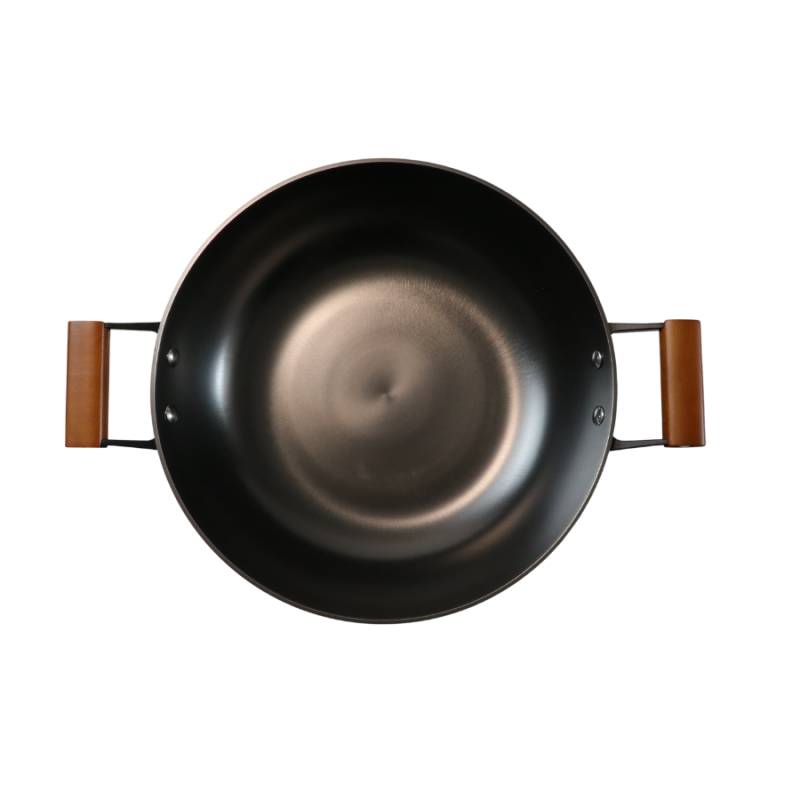 Classic nitriding cast iron shallow Casserole - Image 5