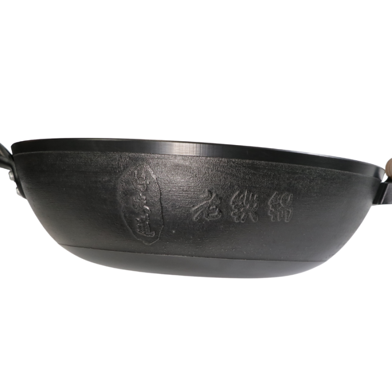 Casted word design cast iron Deep Casserole - Image 10